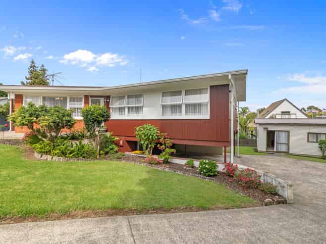 41 Callis Avenue, Papakura