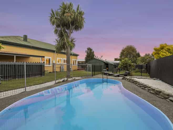 6 Cleghorn Street, Redwoodtown
