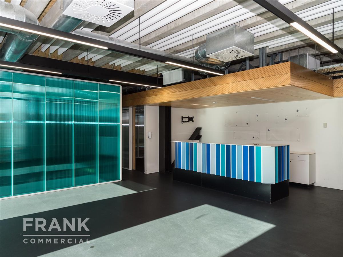 Landmark Office with Existing Fit-Out - Aanzicht 3