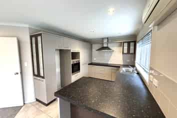 5 Oswald Close, Flat Bush