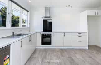 21 Totara Park Road, Clouston Park