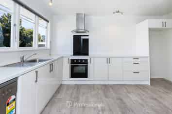 21 Totara Park Road, Clouston Park