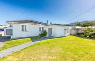 21 Totara Park Road, Clouston Park