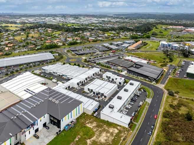Prime 170sqm industrial for lease in Albany