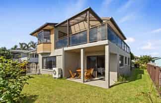 816 Papamoa Beach Road, Papamoa