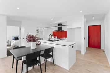 4 Louden Place, Wakefield