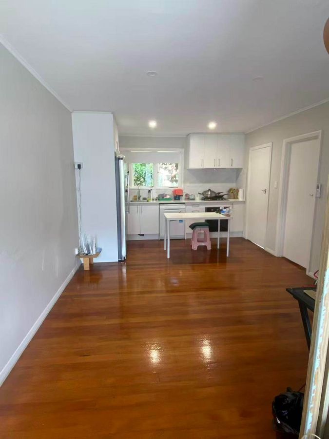 Apartment in Epsom - View 3