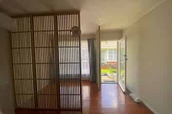 2/2 Bowling Avenue, Epsom