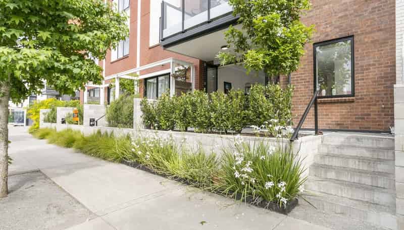 2/7 Uku Lane, Hobsonville