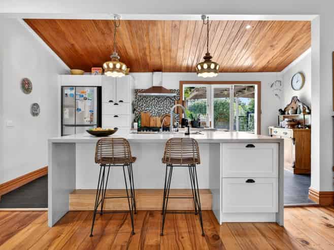 32 Murphys Line, Featherston