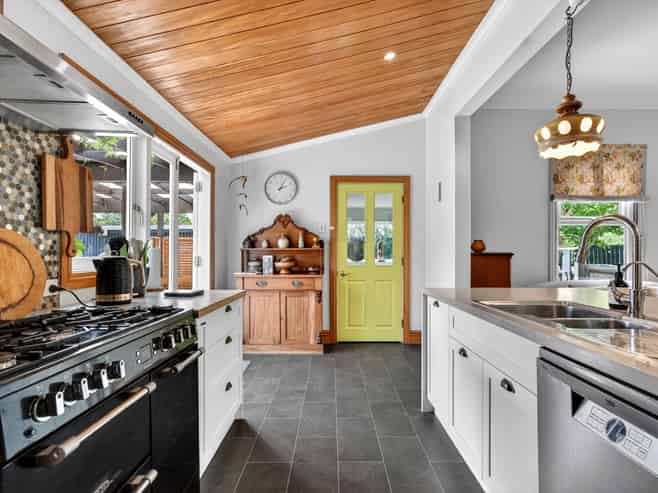 32 Murphys Line, Featherston