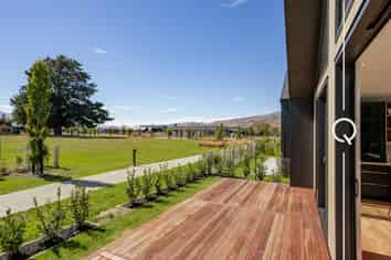 5 Hadley Place, Cromwell