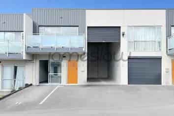 Modern High-Stud Warehouse & Office