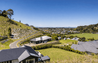 7 Ridgeway Terrace, Taradale