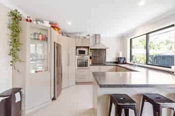 200 Harbourside Drive, Karaka