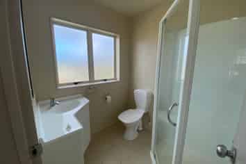 A/42 Blanes Road, Weymouth