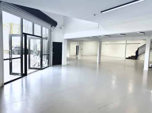 High-profile trade retail – Westgate’s best positi