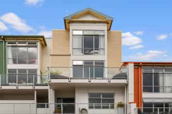 10 Fallowfield Avenue, Mount Victoria