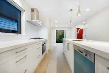 6 Lords Way, Silverdale