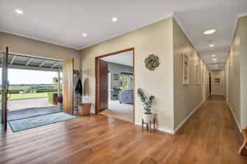82 Clearview Road, Lepperton