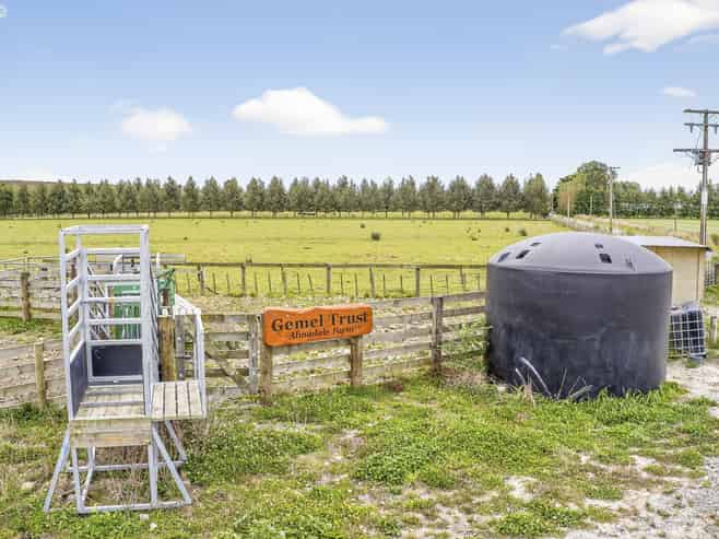 206 Almadale Road, Cheltenham