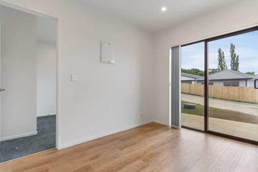 Private 1-Bed Granny Flat + Parking, Papakura - Vista 6