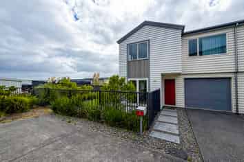 8 Lords Way, Silverdale