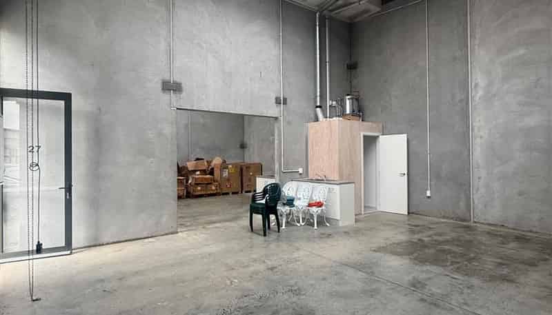  Units 27 & 28, 20 William Earp Place, Tawa