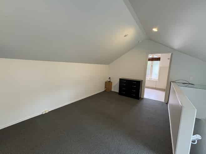 12 Oaklands Road, Mount Eden