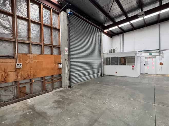 Ngauranga Warehouse with Office