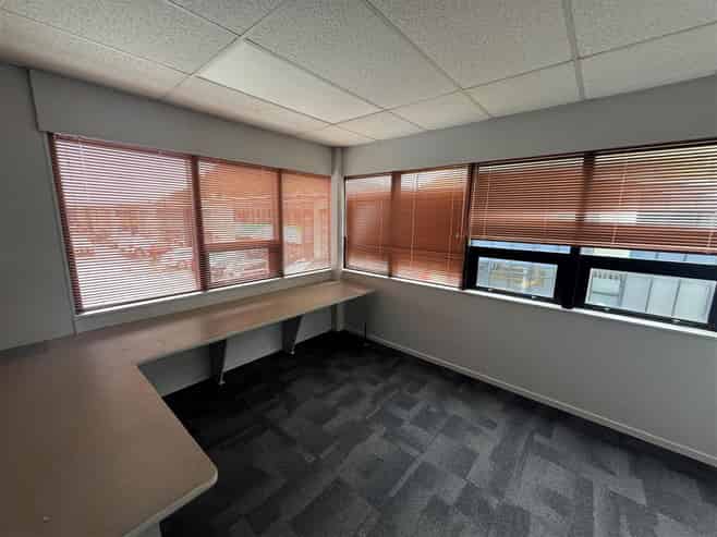 Ngauranga Warehouse with Office