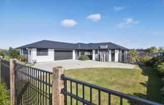 141 Pharazyn Street, Feilding