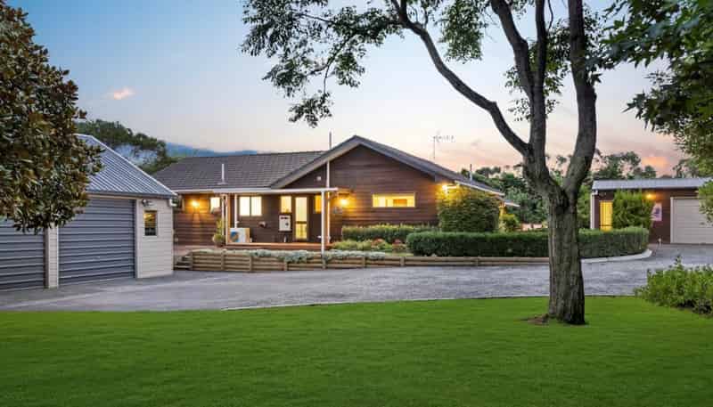 92 Estuary View Road, Waiau Pa