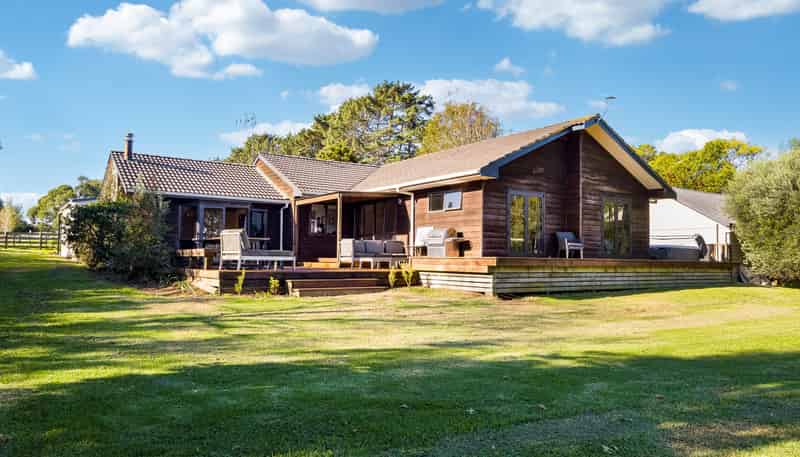 92 Estuary View Road, Waiau Pa