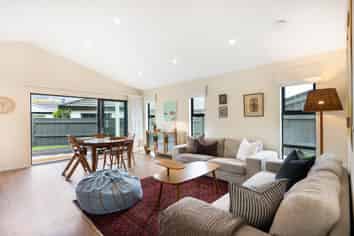 6A Rudyard Crescent, Johnsonville