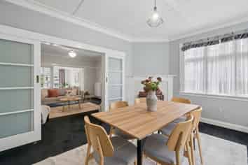 21 Burrows Avenue, Karori