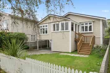 21 Burrows Avenue, Karori