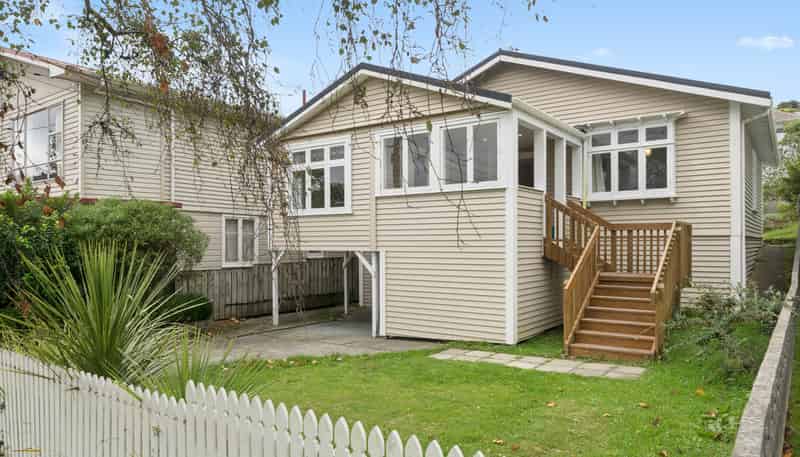 21 Burrows Avenue, Karori