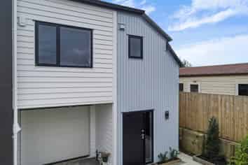 12 Sukh Lane, Manurewa