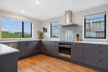 24 Huntaway Close, Stoke