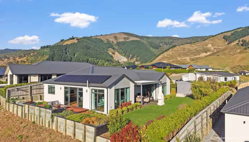 24 Huntaway Close, Stoke