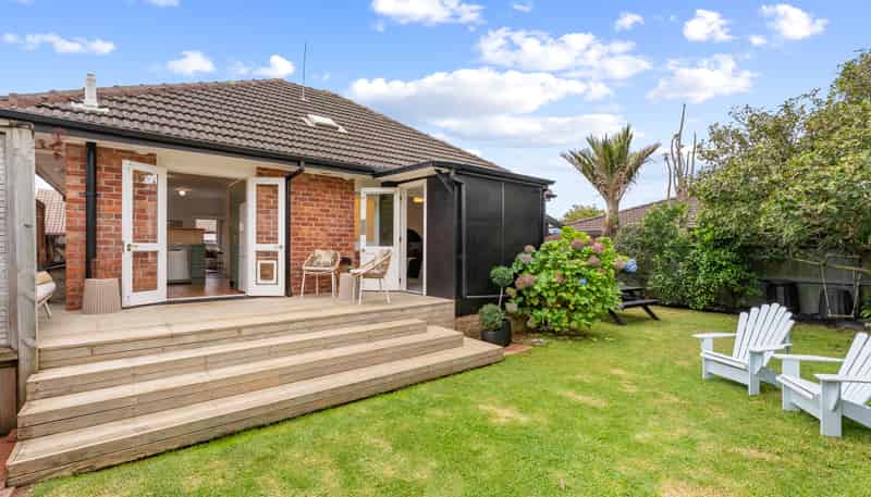 1/132a Selwyn Street, Onehunga