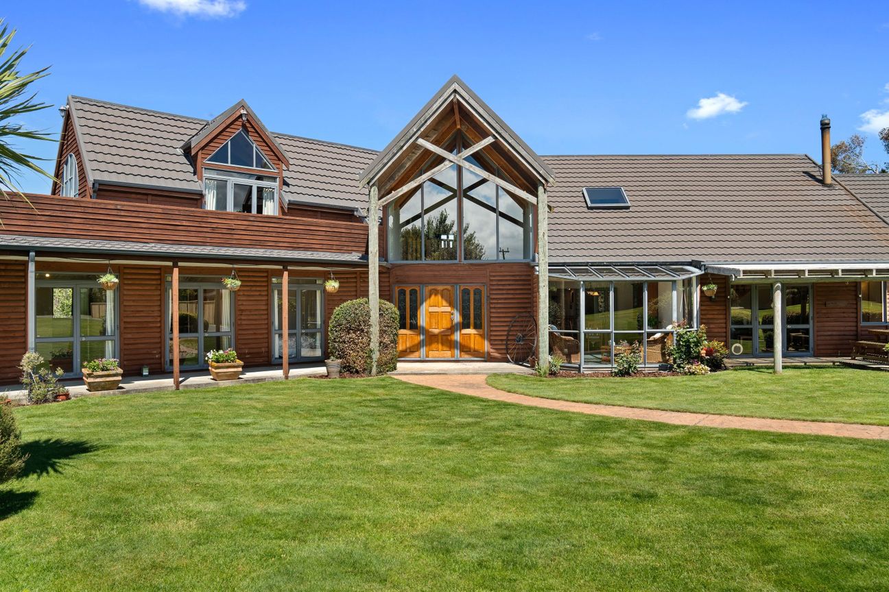 Exceptional Family Lifestyle - Vista 2