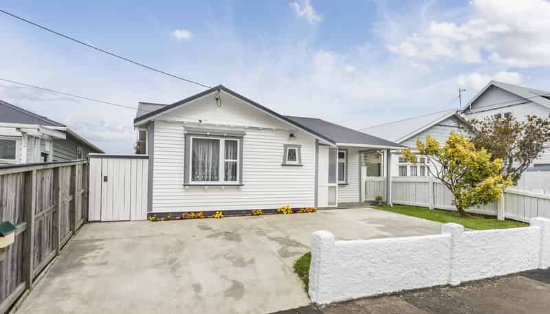 94 Endeavour Street, Lyall Bay