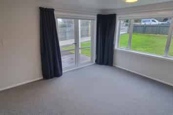 5 Bay Drive, Titahi Bay