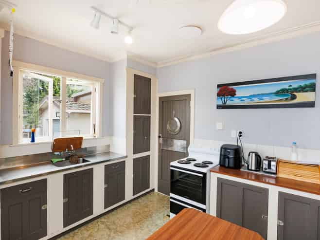 36 Wood Street, Takaro