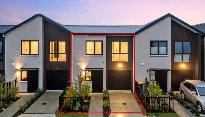 17 Paretaiuru Crescent, Papakura