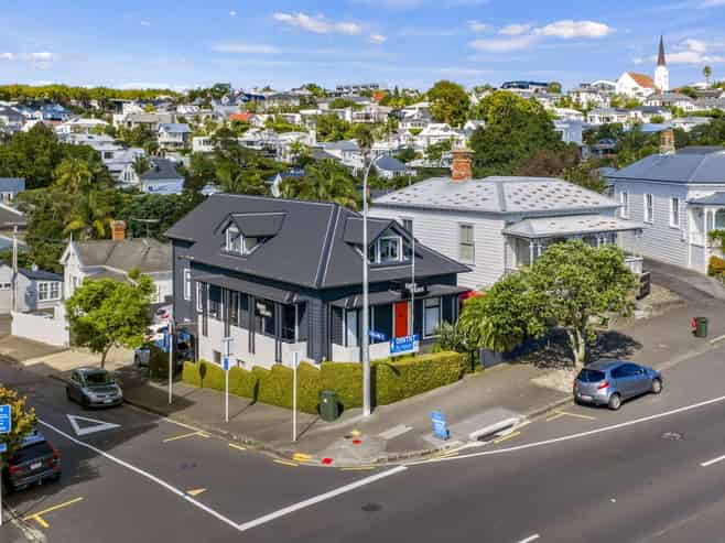 Fully Leased Medical & Creative Corner Investment