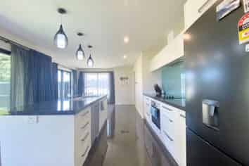 17 Dynes Rd, Rolleston