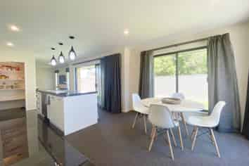 17 Dynes Rd, Rolleston